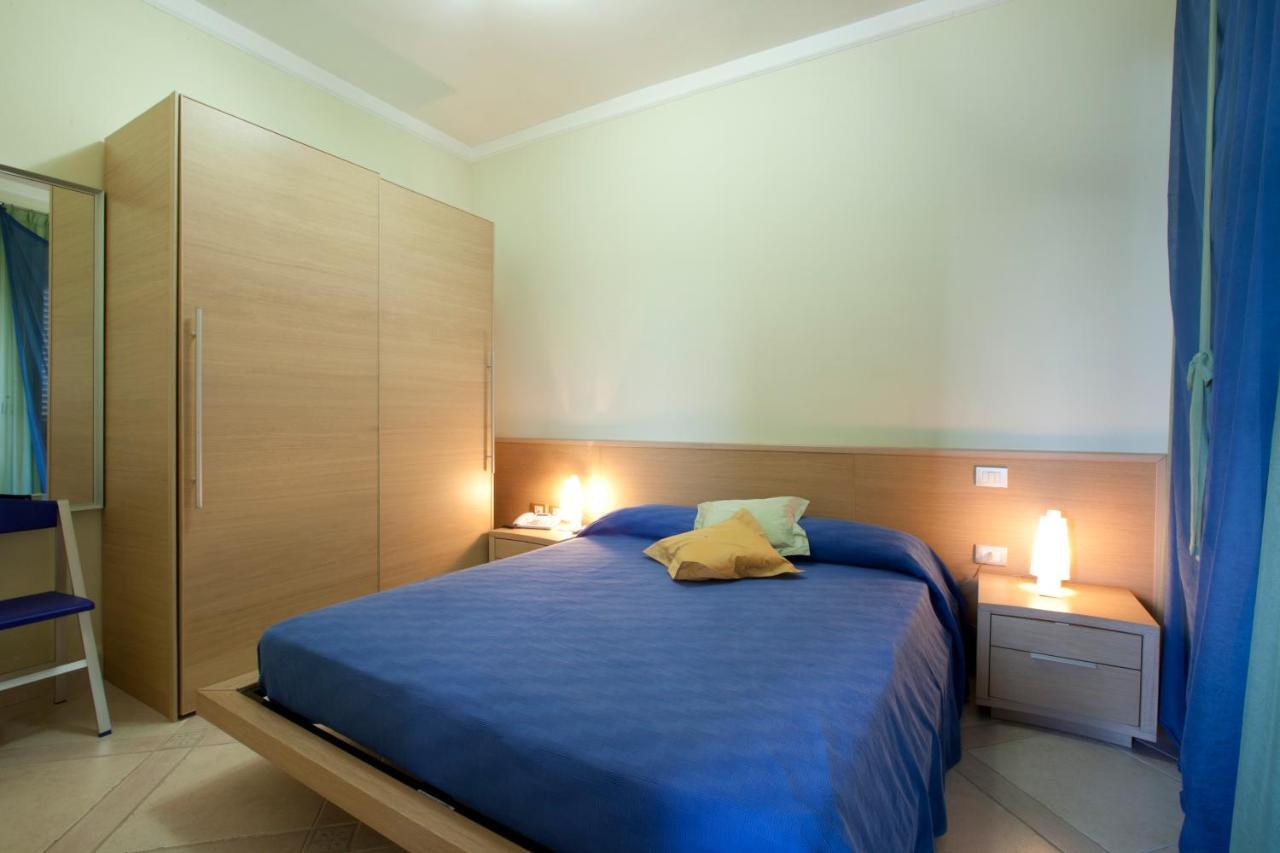 Posidonia Residence Isquia Habitación foto